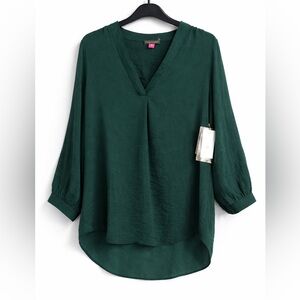 NWT Vince Camuto Jasper Green V-Neck Women Medium Top Crinkle Forest Romantic